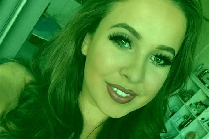 Sophia, 36, a chestnut grey-eyed caucasian companion based in Runcorn. Offering Roleplay, Striptease, Dinner Date. Available for incall and outcall, day and ...