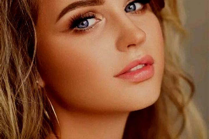 Sophia, 36, a dark blonde blue-eyed caribbean companion based in Monte Migliore La Selvotta. Offering Party Girl, Domination, 69. Available for incall and ou...