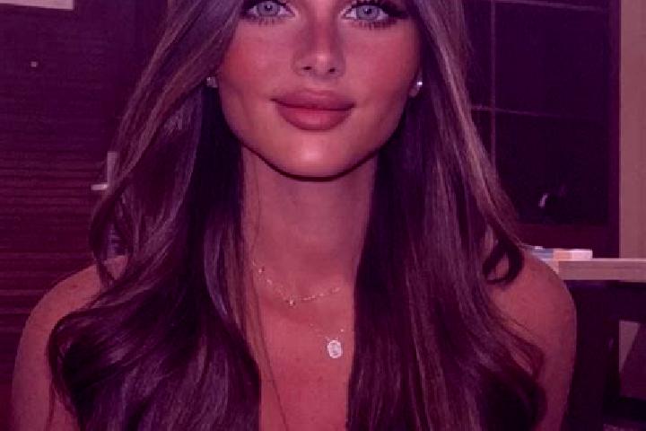 Sophia, 37, a brunette dark-eyed caribbean companion based in Cungrea. Offering Overnight, Travel Companion, Duos. Available for incall and outcall, day and ...