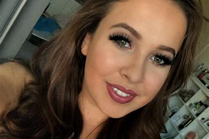 Sophia, 38, a brunette dark-eyed caribbean companion based in Estancarbon. Offering Overnight, Travel Companion, Fetish. Available for incall and outcall, ov...
