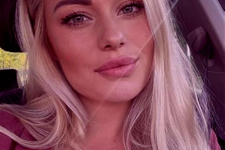 Sophia, 38, a dark blonde hazel-eyed caucasian companion based in Loushanguan. Offering Erotic Massage, BDSM, Tantra, Duos, Striptease. Available for incall ...