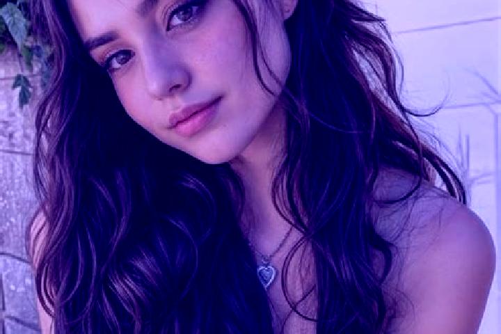 Sophia, 39, a auburn brown-eyed mixed companion based in Pietrapaola. Offering Fetish, Girlfriend Experience, Prostate Massage, Party Girl. Available for inc...