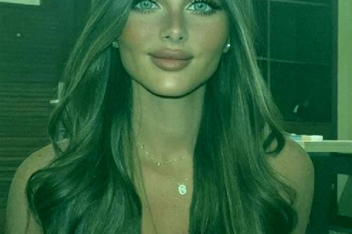 Sophia, 39, a brunette dark-eyed ebony companion based in Salto do Ceu. Offering CIM, Tantra, GFE. Available for incall and outcall, overnight bookings avail...