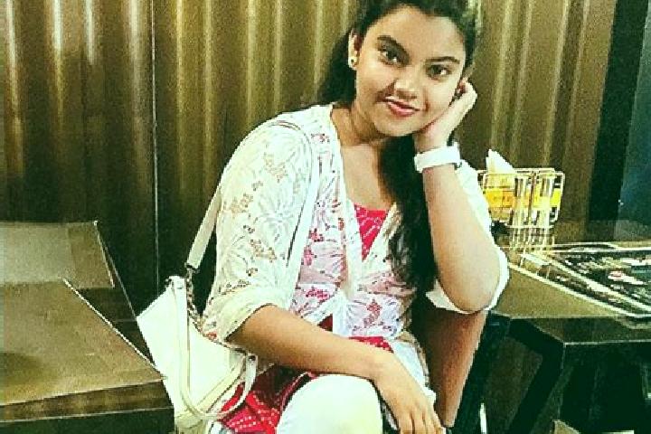 Stella, 20 — Escort in Ashoknagar Kalyangarh, India