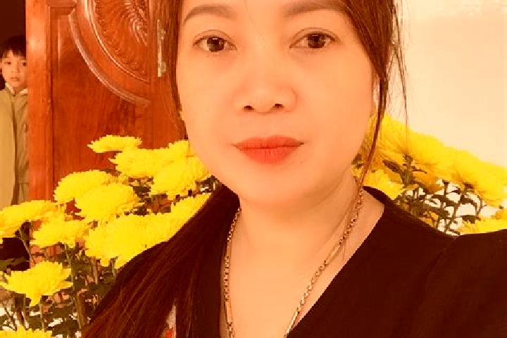 Stella, 20 — Escort in Huong Son, Vietnam