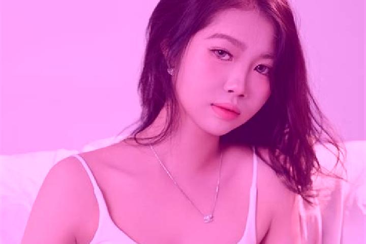 Stella, 21 — Escort in Cho Moi, Vietnam