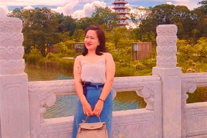Stella, 21 — Escort in Kunyang, China