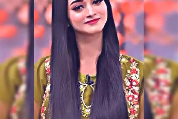 Stella, 21 — Escort in Malakwal, Pakistan