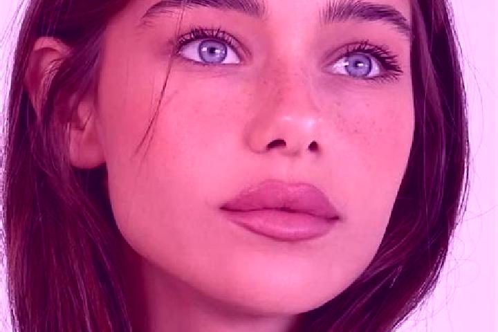 Stella, 22, a brunette amber-eyed ebony companion based in Havre. Offering Deep French Kissing, CIM, A-Level. Available for incall and outcall, day and eveni...