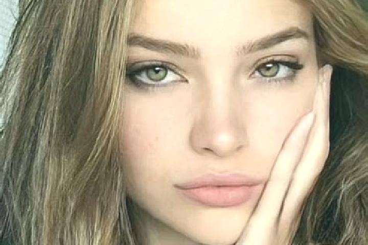 Stella, 22, a dark blonde hazel-eyed asian companion based in Al Hadir. Offering A-Level, Roleplay, GFE, Overnight. Available for incall and outcall, overnig...