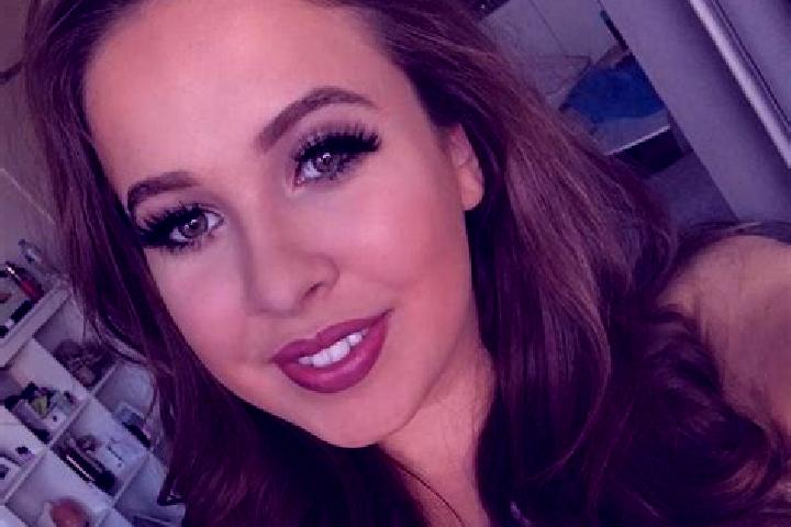 Stella, 24, a brunette amber-eyed caucasian companion based in Dynow. Offering Travel Companion, Erotic Massage, Striptease, Tantra. Available for incall and...