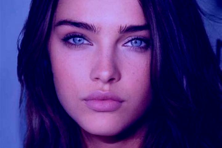 Stella, 24, a brunette grey-eyed european companion based in Crupet. Offering 69, Domination, Girlfriend Experience, Fetish. Available for incall and outcall...