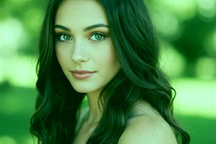 Stella, 24, a brunette hazel-eyed caucasian companion based in Fisterra. Offering Girlfriend Experience, Massage, Tantra. Available for incall and outcall, d...