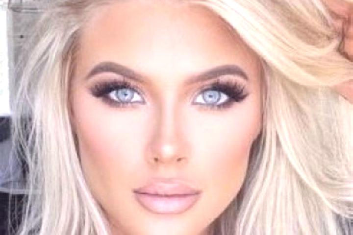 Stella, 24, a platinum blonde hazel-eyed mixed companion based in Dongfu. Offering Striptease, Massage, Fetish, CIM. Available for incall and outcall, day an...