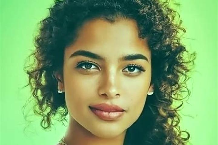 Stella, 24, a red green-eyed latina companion based in Lampuuk. Offering Domination, Travel Companion, Dinner Date. Available for incall and outcall, day and...