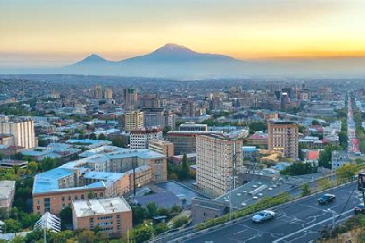 Stella, 24 — Escort in Geghhovit, Armenia