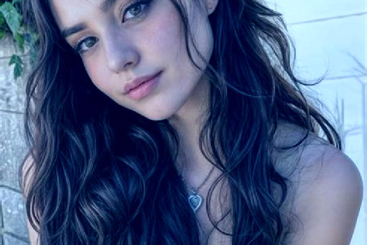 Stella, 25, a red hazel-eyed caribbean companion based in Harsesti. Offering Travel Companion, GFE, A-Level, Girlfriend Experience. Available for incall and ...