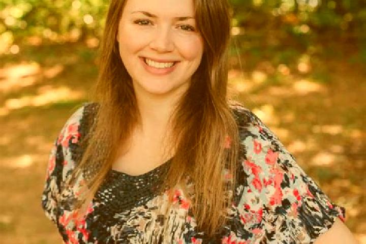 Stella, 26 — Escort in Wolcottville, United States