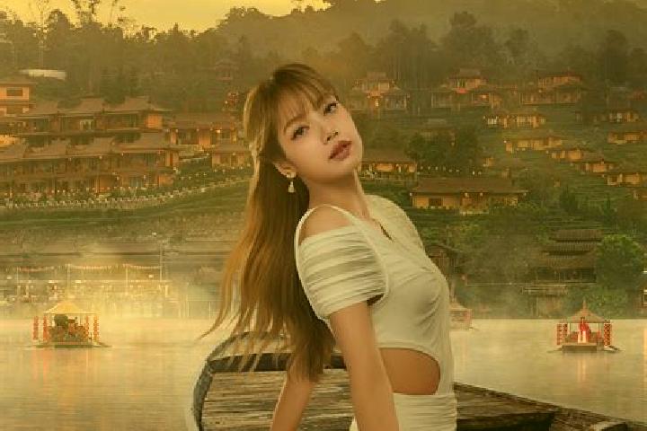 Stella, 27 — Escort in Ban Hong, Thailand