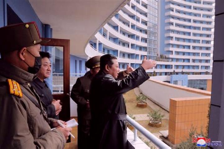 Stella, 27 — Escort in Songhwa, North Korea