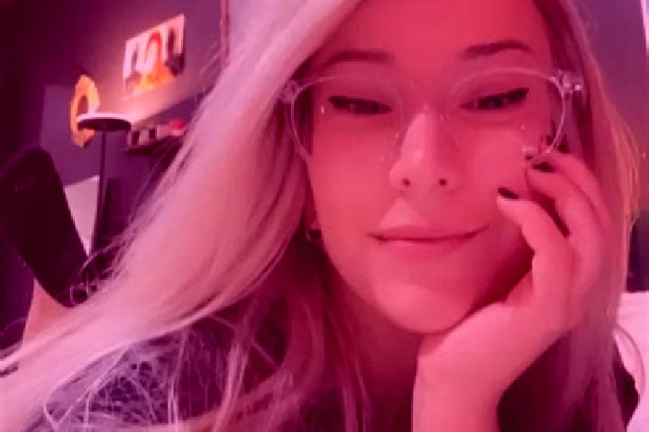 Stella, 28, a blonde grey-eyed mixed companion based in Grenfell. Offering CIM, GFE, BDSM, Dinner Date. Available for incall and outcall, day and evening dates.