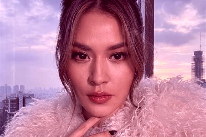 Stella, 28 — Escort in Kuiya, China
