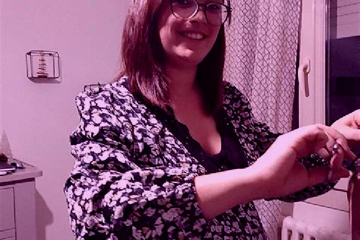 Stella, 28 — Escort in La Guierche, France