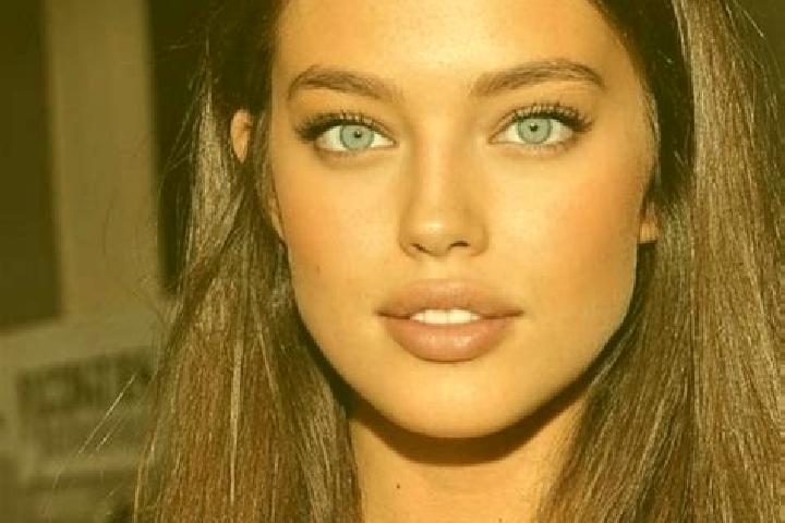 Stella, 29, a brunette blue-eyed middle eastern companion based in Rahal. Offering OWO, Overnight, Deep French Kissing, Massage. Available for incall and out...