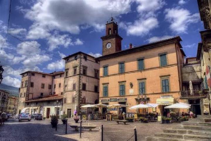 Stella, 29 — Escort in Castel del Piano, Italy
