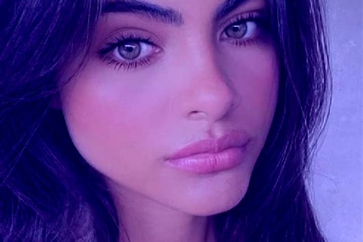 Stella, 30, a brunette green-eyed mixed companion based in Berlin. Offering Party Girl, GFE, Massage. Available for incall and outcall, overnight bookings av...