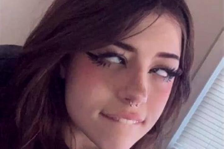 Stella, 31, a brunette grey-eyed ebony companion based in Sobetuchy. Offering 69, OWO, Party Girl. Available for incall and outcall, overnight bookings avail...