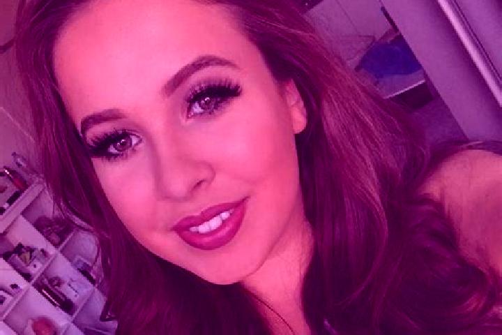 Stella, 33, a dark blonde dark-eyed caucasian companion based in Bonneville. Offering GFE, Tantra, Erotic Massage. Available for incall and outcall, day and ...