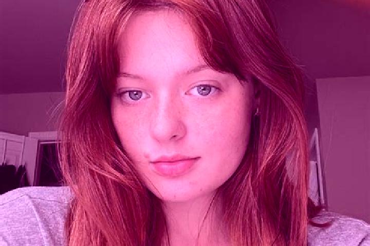 Stella, 34, a auburn hazel-eyed caucasian companion based in North Fair Oaks. Offering 69, Roleplay, Couples. Available for incall and outcall, day and eveni...