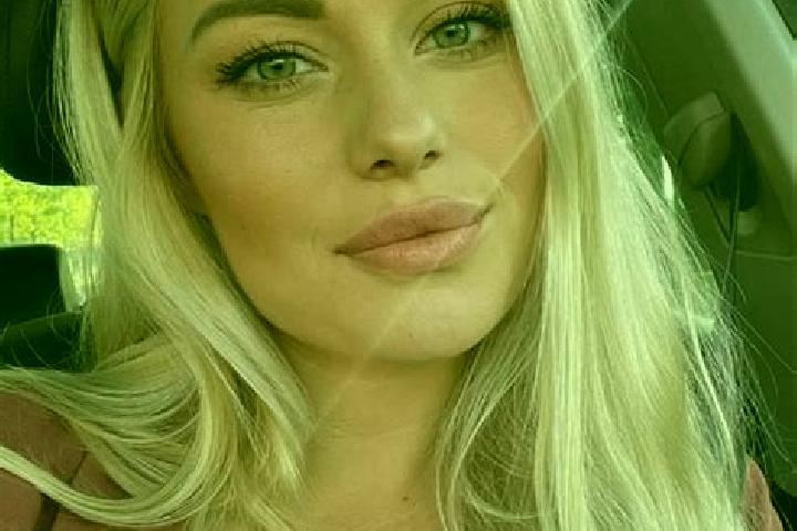 Stella, 34, a blonde hazel-eyed middle eastern companion based in Roma. Offering Deep French Kissing, Striptease, BDSM, Fetish. Available for incall and outc...