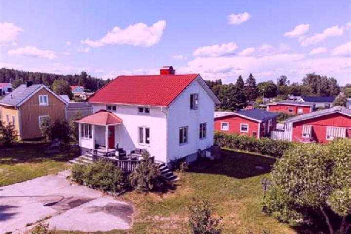 Stella, 34 — Escort in Bergsviken, Sweden