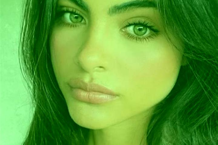 Stella, 35, a red green-eyed indian companion based in Winkewijert. Offering Prostate Massage, Deep French Kissing, Domination. Available for incall and outc...