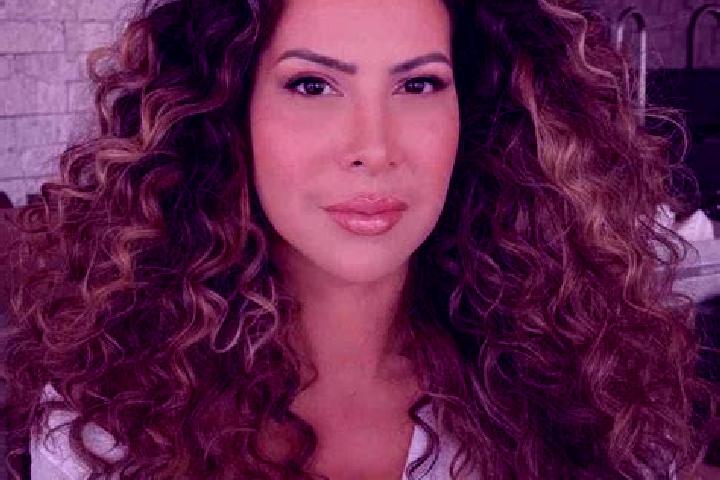 Stella, 35 — Escort in Muniz Ferreira, Brazil