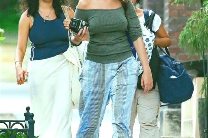 Stella, 35 — Escort in Siuri, India
