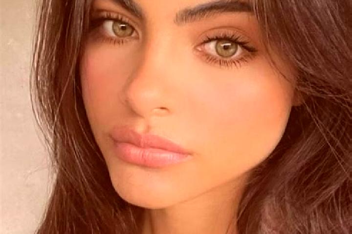 Stella, 36, a black hazel-eyed latina companion based in Zagra. Offering Girlfriend Experience, GFE, Tantra, Dinner Date, A-Level. Available for incall and o...