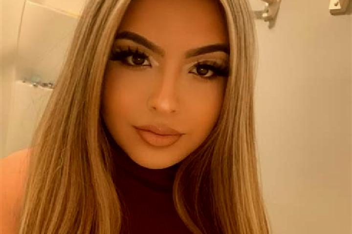 Stella, 36, a blonde amber-eyed latina companion based in Ikelau Hamlet. Offering Duos, Tantra, Erotic Massage, Travel Companion. Available for incall and ou...