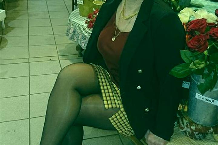 Stella, 36 — Escort in Bas-en-Basset, France