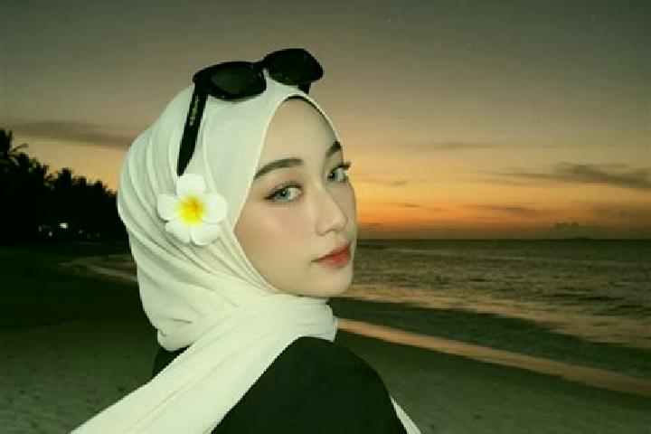 Stella, 36 — Escort in Taloko, Indonesia