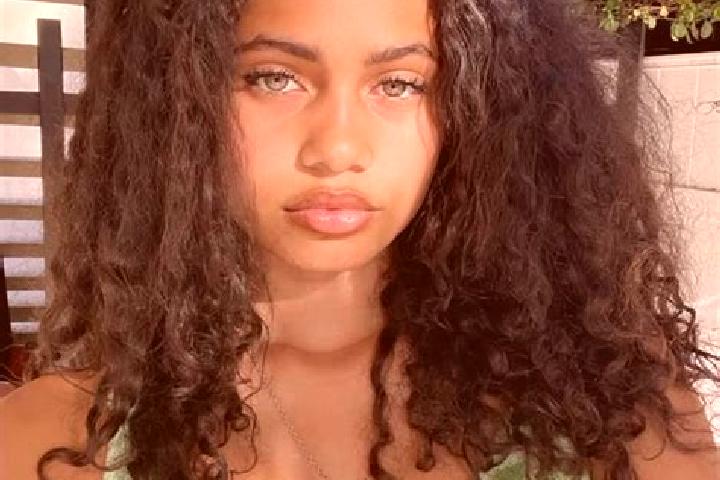 Stella, 37, a black green-eyed mixed companion based in Picerno. Offering Dinner Date, Party Girl, CIM. Available for incall and outcall, overnight bookings ...
