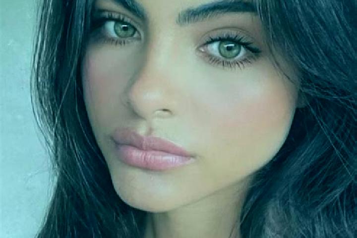 Stella, 38, a brunette green-eyed caucasian companion based in Dongara. Offering Roleplay, Erotic Massage, Domination, BDSM, Deep French Kissing. Available f...