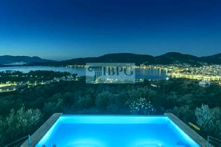 Stella, 38 — Escort in Troizina, Greece