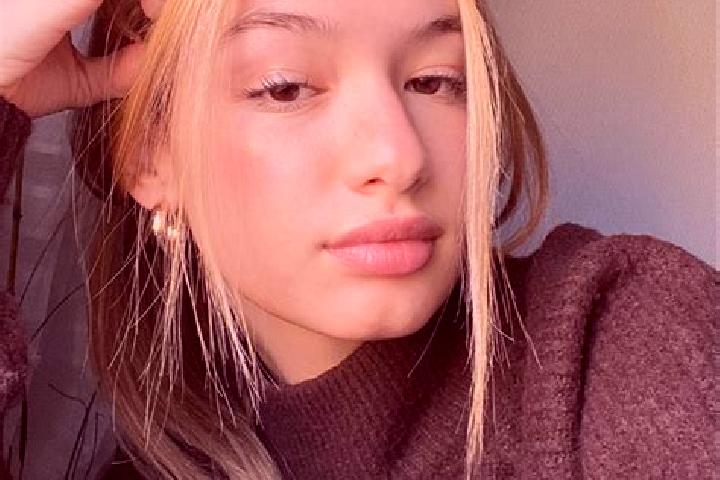 Stella, 39, a blonde brown-eyed indian companion based in Dreis. Offering Travel Companion, Striptease, Deep French Kissing, Couples. Available for incall an...