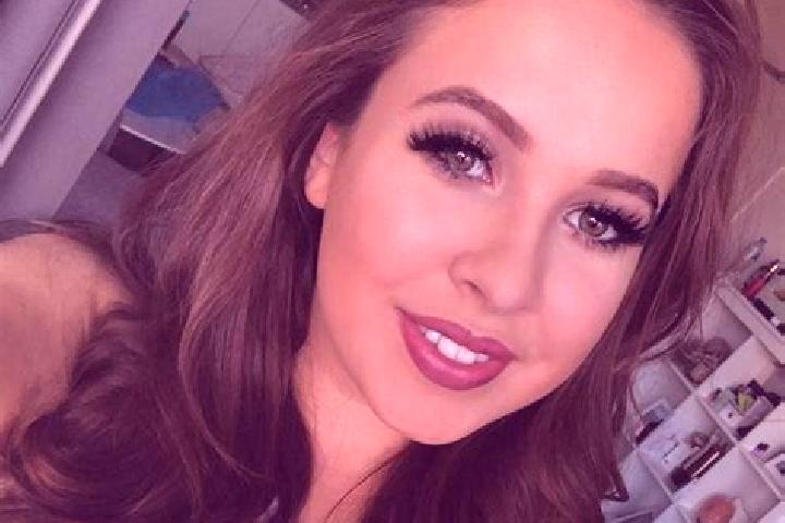Stella, 39, a dark blonde brown-eyed european companion based in Duernkrut. Offering Erotic Massage, Domination, GFE, Party Girl. Available for incall and ou...