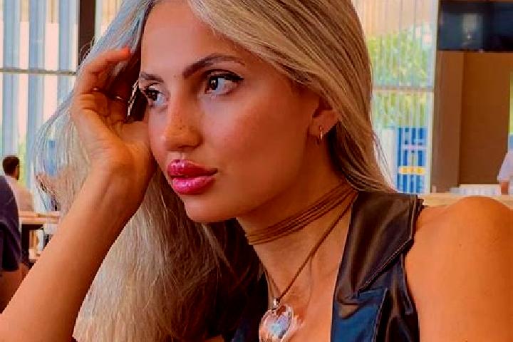 Stella, 39 — Escort in Perez, Argentina