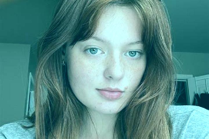 Victoria, 20, a brunette grey-eyed mixed companion based in Tubinskiy. Offering Deep French Kissing, Overnight, CIM, Tantra. Available for incall and outcall...