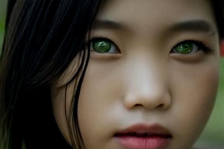 Victoria, 20, a chestnut green-eyed asian companion based in Bierne. Offering Duos, Overnight, Deep French Kissing. Available for incall and outcall, day and...